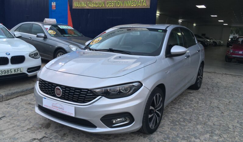 Fiat Tipo Lounge lleno