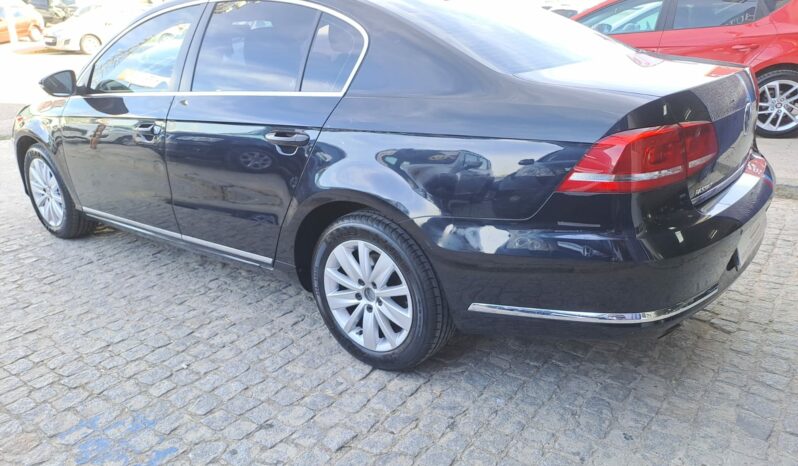 VOLKSWAGEN PASSAT 1.6 TDI 120 CV lleno