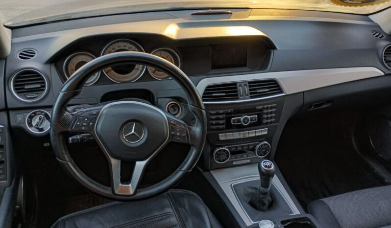 MERCEDES C220 AVANTGARDE 2.2 CDI 170 CV lleno