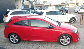 OPEL ASTRA GTC 1.9 CDTI 120 CV lleno