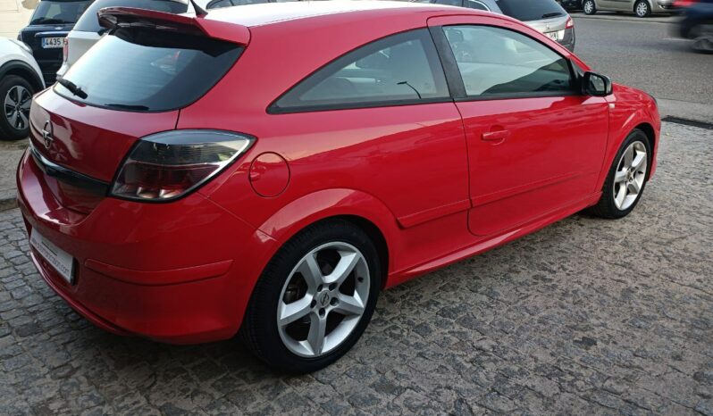 OPEL ASTRA GTC 1.9 CDTI 120 CV lleno