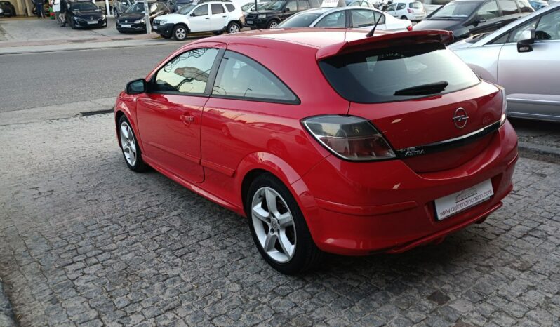 OPEL ASTRA GTC 1.9 CDTI 120 CV lleno