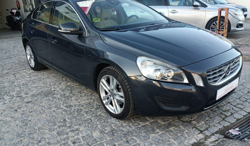 VOLVO S60 3D 2.0 163 CV lleno