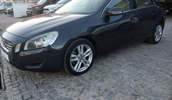 VOLVO S60 3D 2.0 163 CV lleno