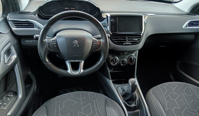 PEUGEOT 2008 STYLE 1.6 HDI 100 CV lleno