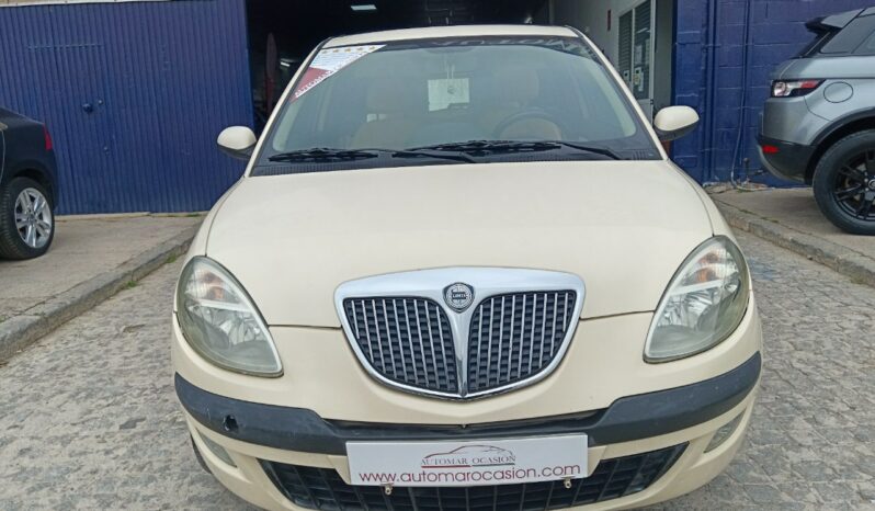 LANCIA YPSILON 1.4 95 CV lleno