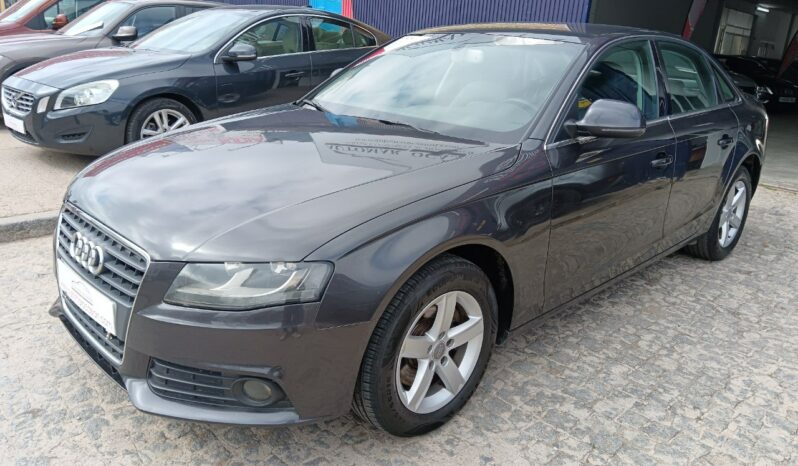 AUDI A4 2.0 TDI 143 CV lleno