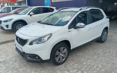 PEUGEOT 2008 1.6 HDI STYLE