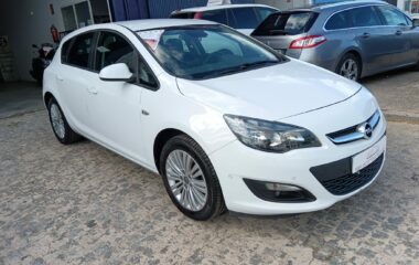 Opel Astra 1.6cdti Selective
