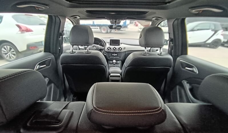 Mercedes B180 Avantgarde lleno