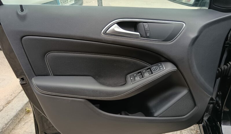 Mercedes B180 Avantgarde lleno