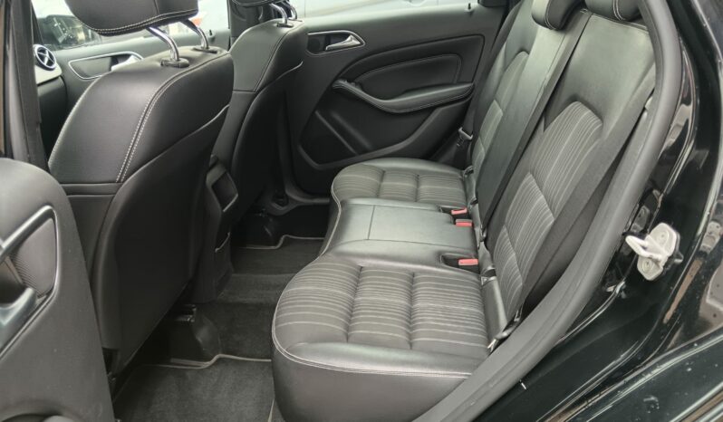 Mercedes B180 Avantgarde lleno