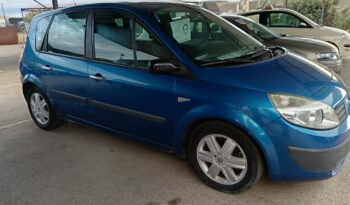 Renault Scenic 1.9dci Confort 120cv. lleno