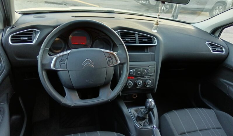 Citroen C4 Live 1.2 e-THP 110cv. lleno