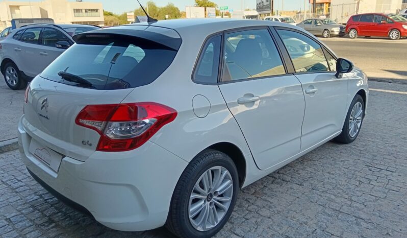 Citroen C4 Live 1.2 e-THP 110cv. lleno
