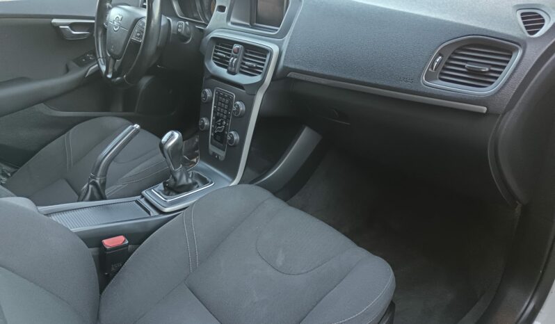 Volvo V40 1.6d D2 Cross Country 120cv. lleno