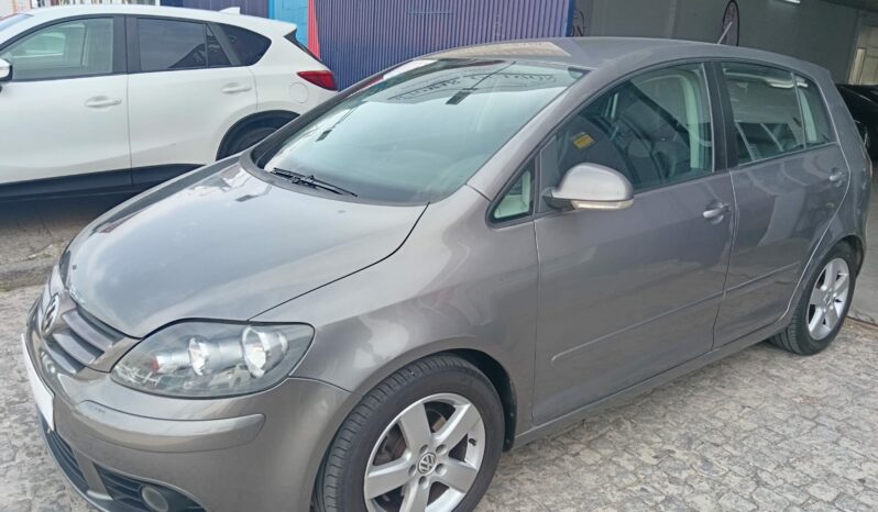 Volkswagen Golf Plus 1.6i 105cv Highline. lleno