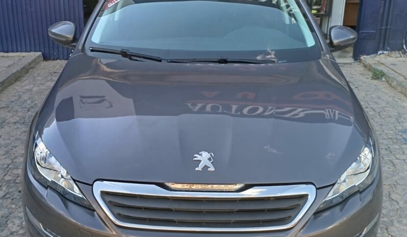 Peugeot 308 1.2i e-THP Style 110cv lleno