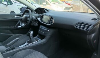 Peugeot 308 1.2i e-THP Style 110cv lleno