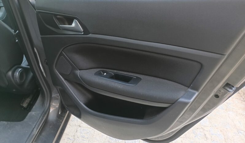 Peugeot 308 1.2i e-THP Style 110cv lleno