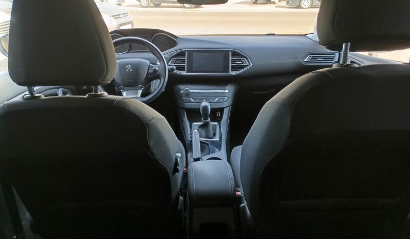 Peugeot 308 1.2i e-THP Style 110cv lleno