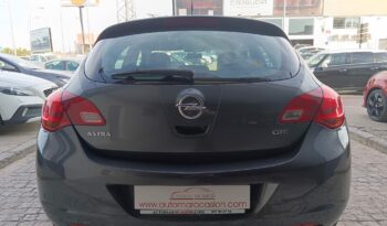 Opel Astra 1.7cdti Enjoy 110cv. lleno