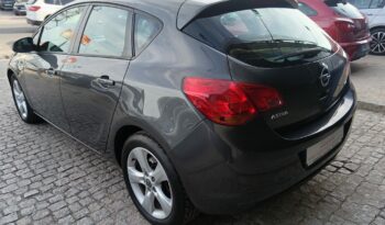 Opel Astra 1.7cdti Enjoy 110cv. lleno