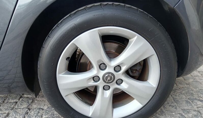 Opel Astra 1.7cdti Enjoy 110cv. lleno