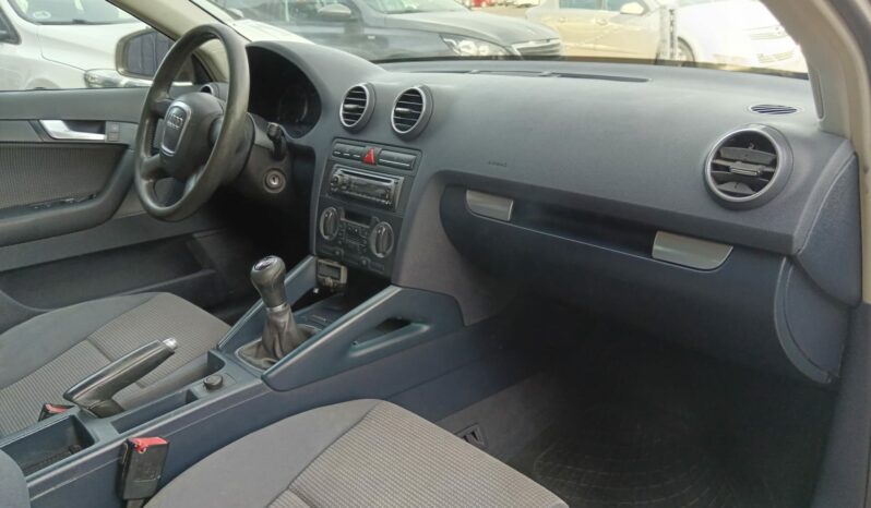 Audi A3 1.9tdi Ambiente 105cv 5p. lleno