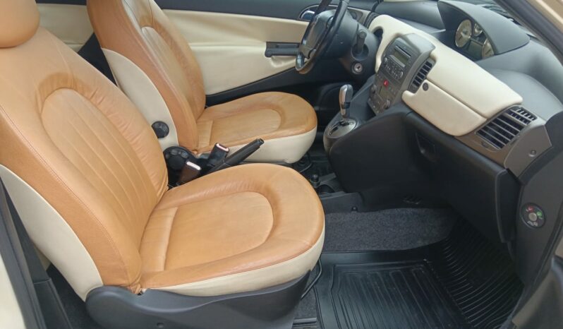 Lancia Ypsilon 1.4i Platinum 95cv Auto. lleno