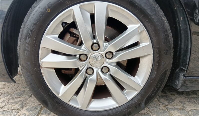 Peugeot 308 Style 120cv. lleno