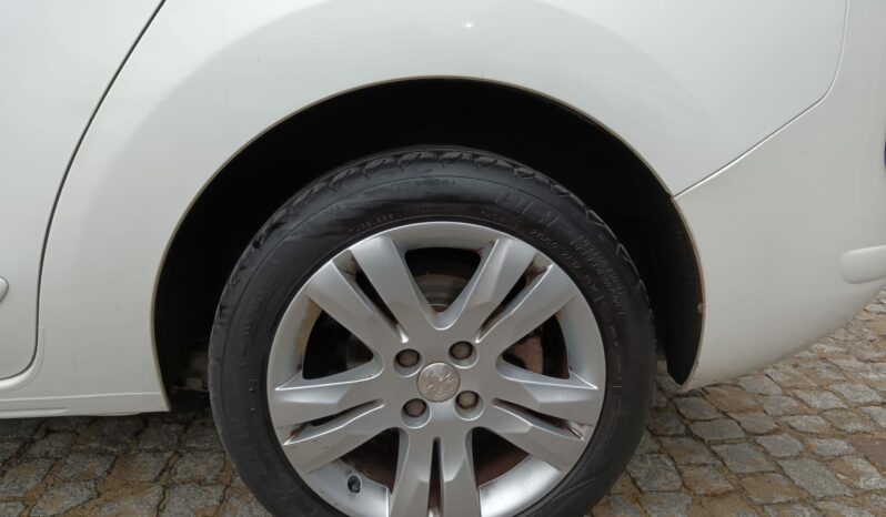 Peugeot 5008 Style 7pl 120cv lleno