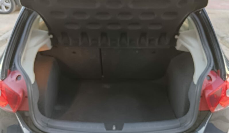 Seat Ibiza 1.6TDI Style 105CV. lleno