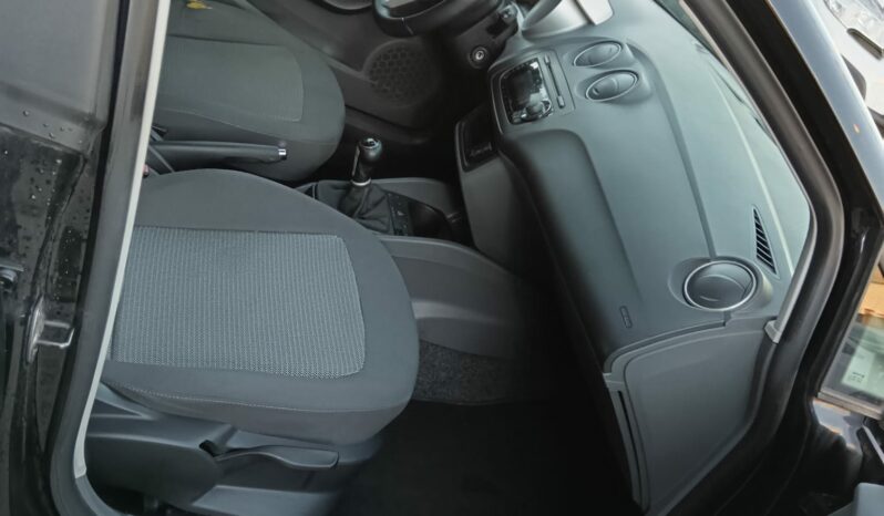 Seat Ibiza 1.6TDI Style 105CV. lleno