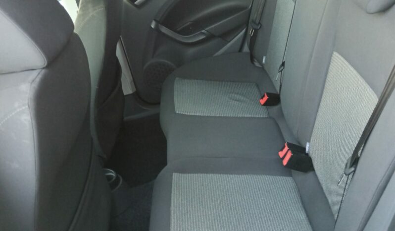 Seat Ibiza 1.6TDI Style 105CV. lleno