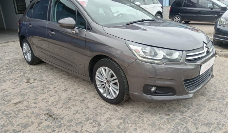 Citroen C4 Feel 115cv. lleno