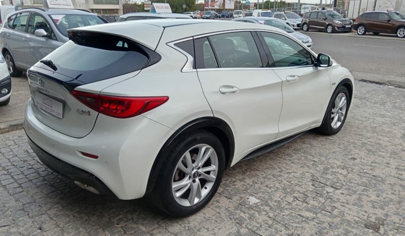 Infiniti Q30 Premium 2.2cdi 170cv 7G lleno