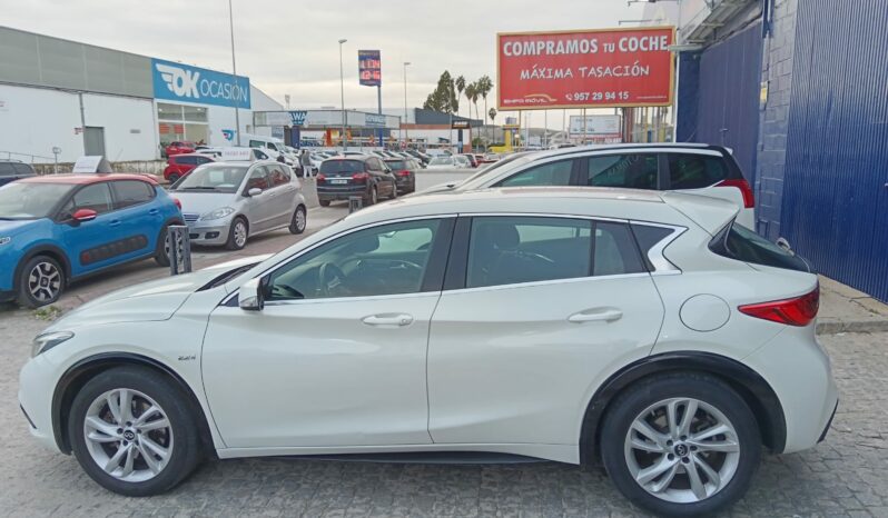 Infiniti Q30 Premium 2.2cdi 170cv 7G lleno