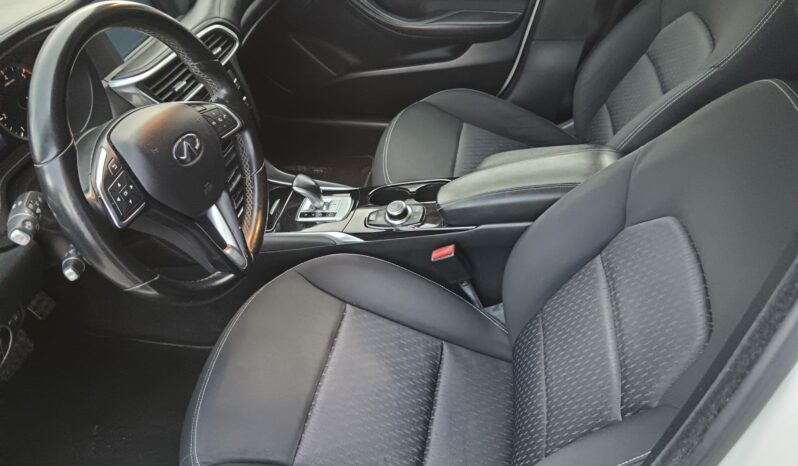 Infiniti Q30 Premium 2.2cdi 170cv 7G lleno