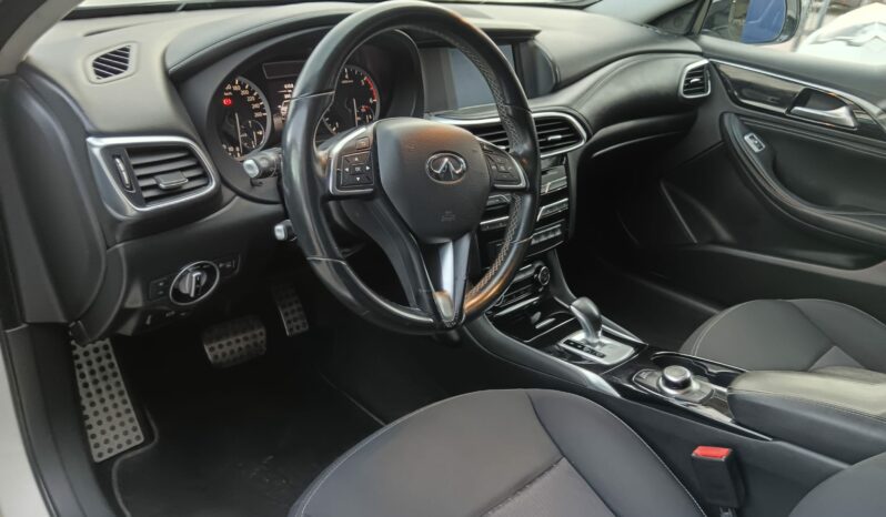 Infiniti Q30 Premium 2.2cdi 170cv 7G lleno