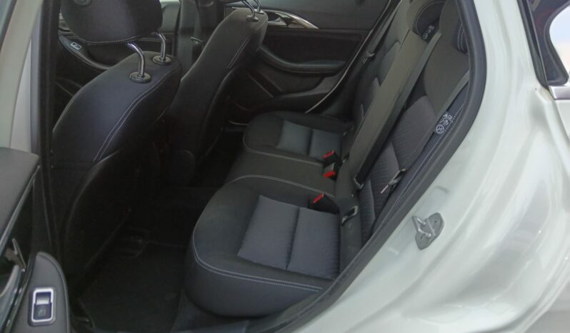 Infiniti Q30 Premium 2.2cdi 170cv 7G lleno