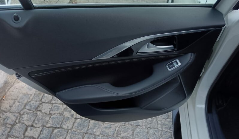 Infiniti Q30 Premium 2.2cdi 170cv 7G lleno