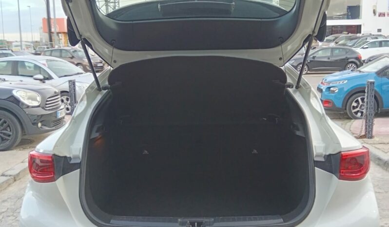 Infiniti Q30 Premium 2.2cdi 170cv 7G lleno