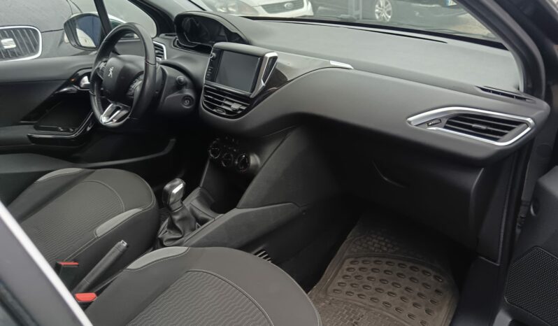 Peugeot 208 Style 85cv 5p. lleno