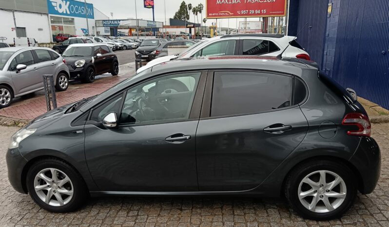 Peugeot 208 Style 85cv 5p. lleno