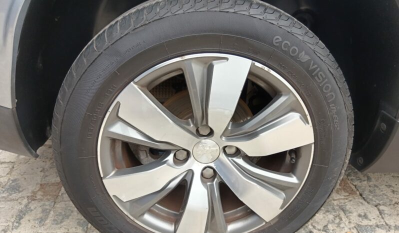 Peugeot 2008 Allure 85cv. lleno