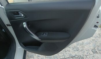 Peugeot 2008 Allure Auto. 4×2 110cv. lleno
