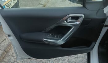 Peugeot 2008 Allure Auto. 4×2 110cv. lleno