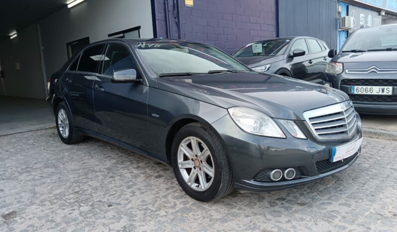 Mercedes clase E Confort 220d 170cv. lleno