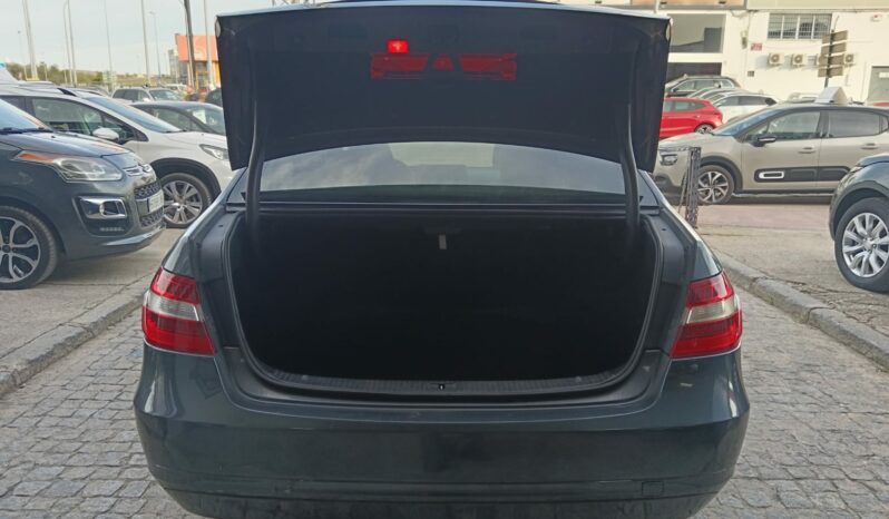 Mercedes clase E Confort 220d 170cv. lleno